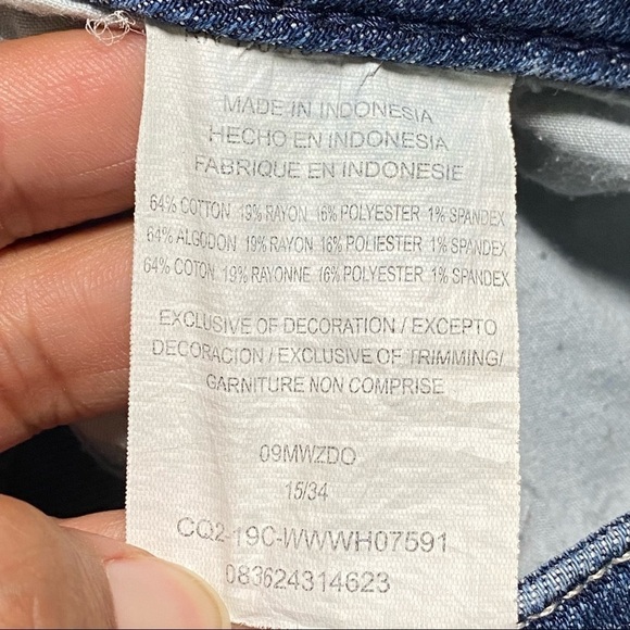 Wrangler Jeans Girls Size 15 Blue Denim Stretch Boot Cut Jeans - Picture 9 of 9